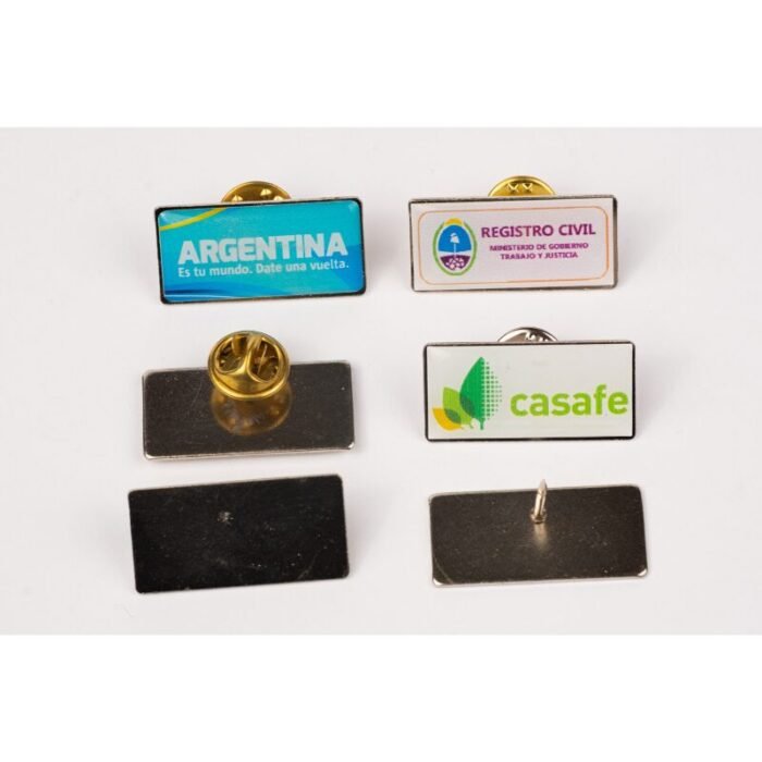 pin con dome